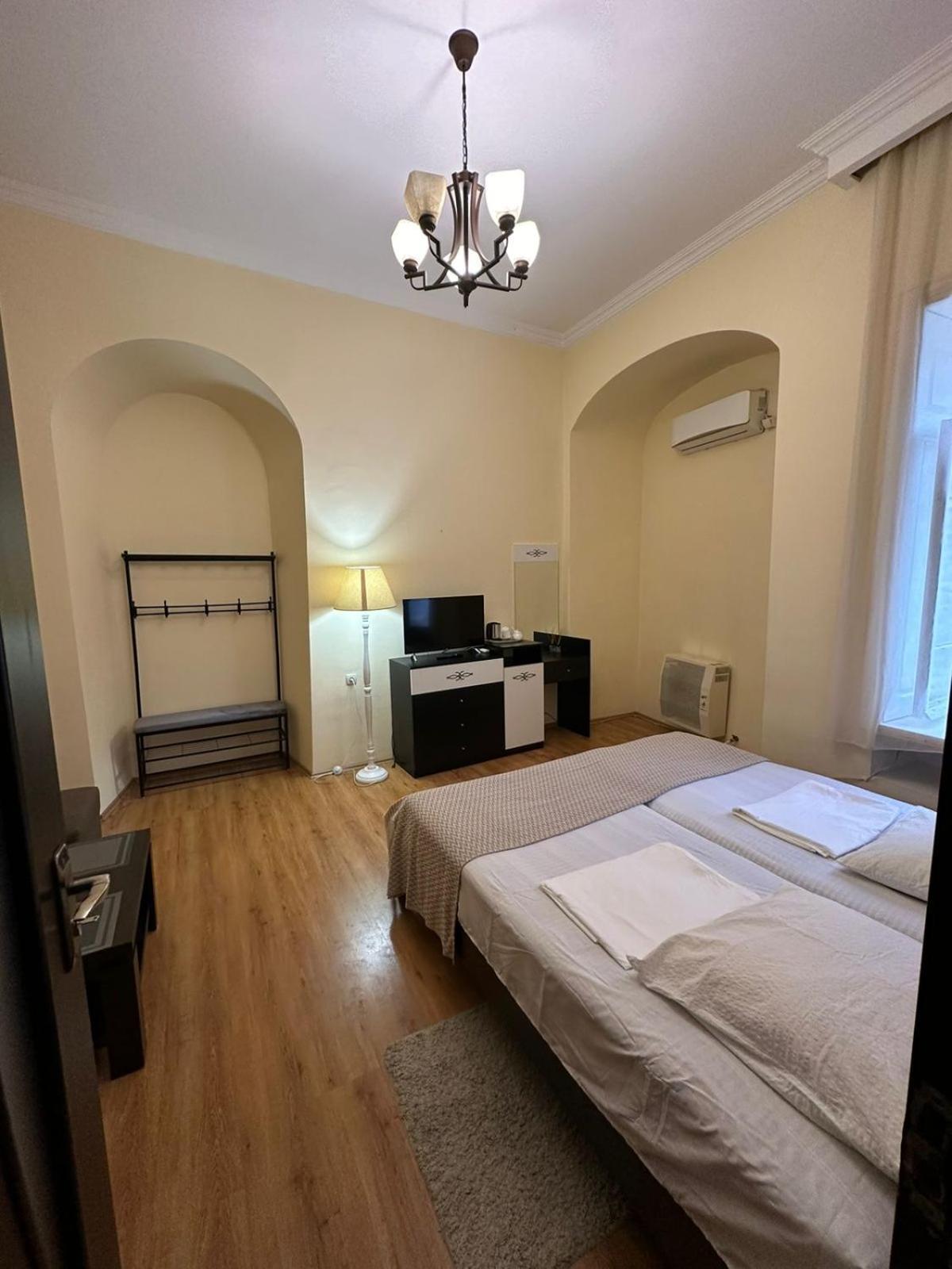 Golden Lion Hotell Sighnaghi Eksteriør bilde
