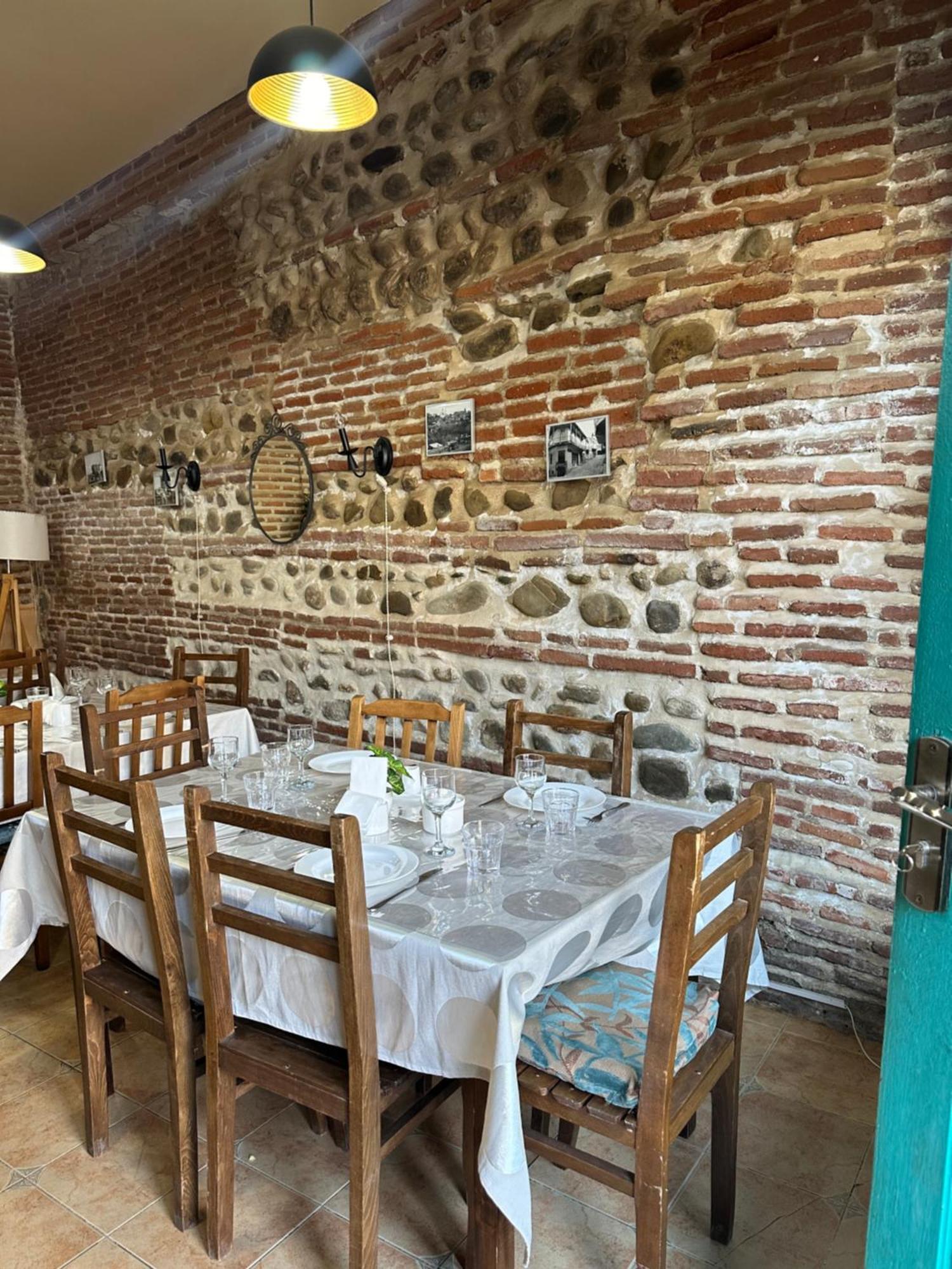 Golden Lion Hotell Sighnaghi Eksteriør bilde