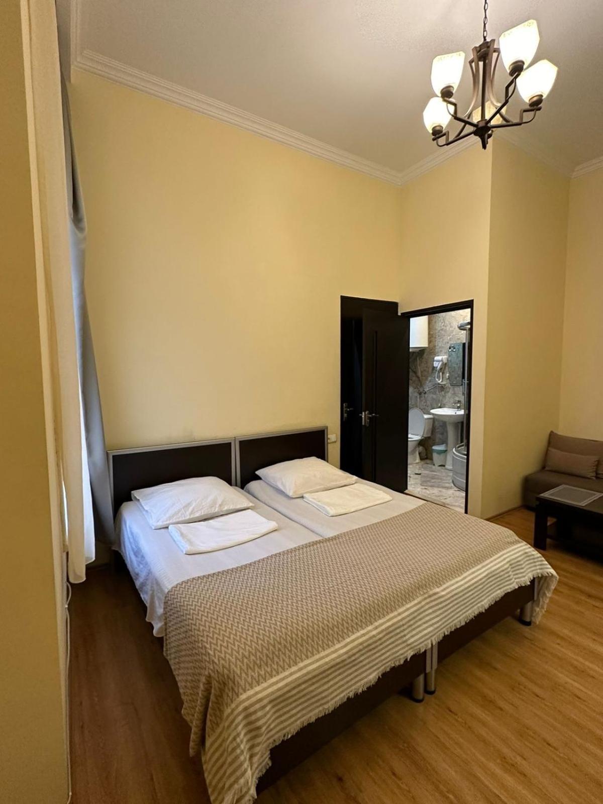 Golden Lion Hotell Sighnaghi Eksteriør bilde